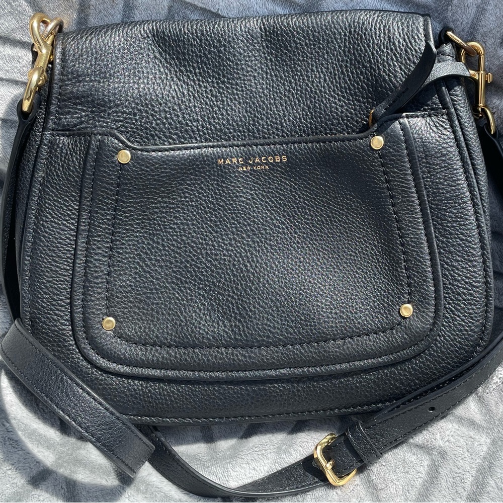 MARC JACOBS Empire City Leather Messenger Bag-EUC